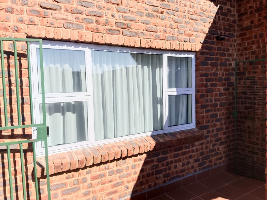 2 Bedroom Property for Sale in Riebeeckstad Free State